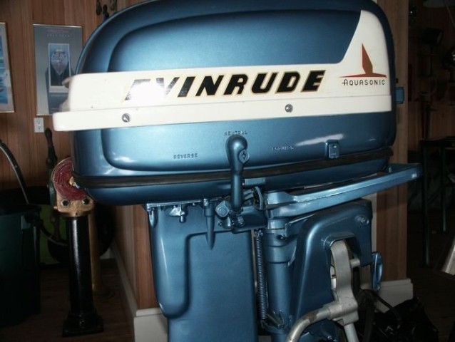 1955 25 HP EVINRUDE MOTOR 